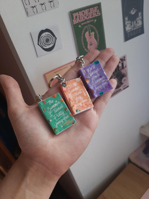 mini books keychain/ the summer i turned pretty/ customizable